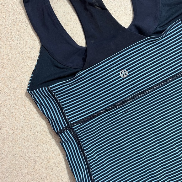 LULULEMON scoop tank - Picture 2 of 6